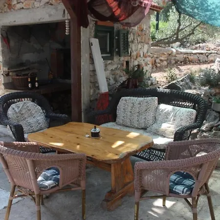 Robinson House In With Sea View, Terrace, Washing Machine Holiday home Kali