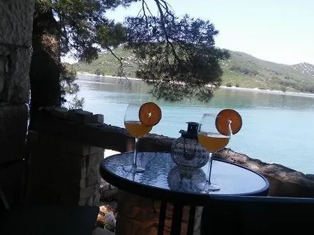 Robinson House In With Sea View, Terrace, Washing Machine Holiday home Kali